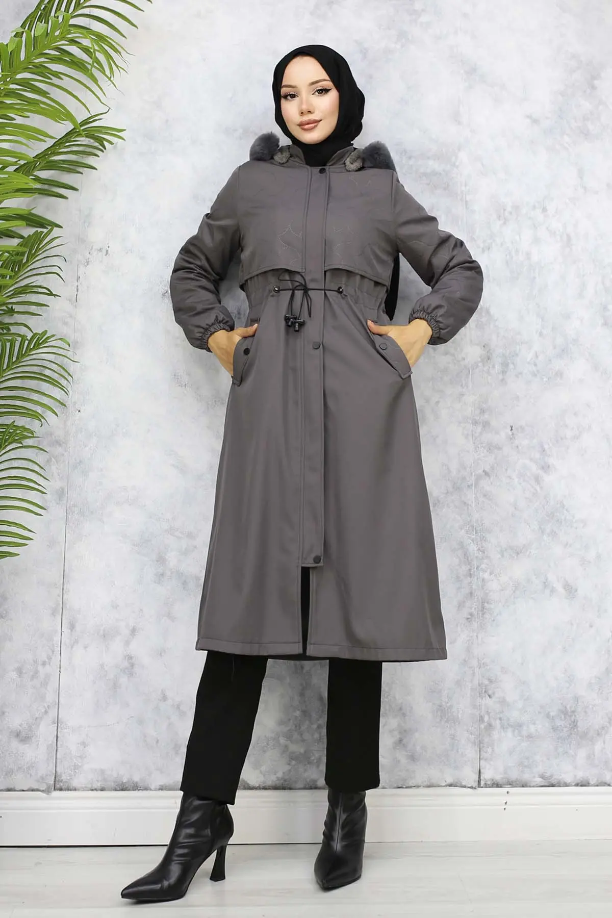 Bondite Coat With Plush Inside And Fur Collar