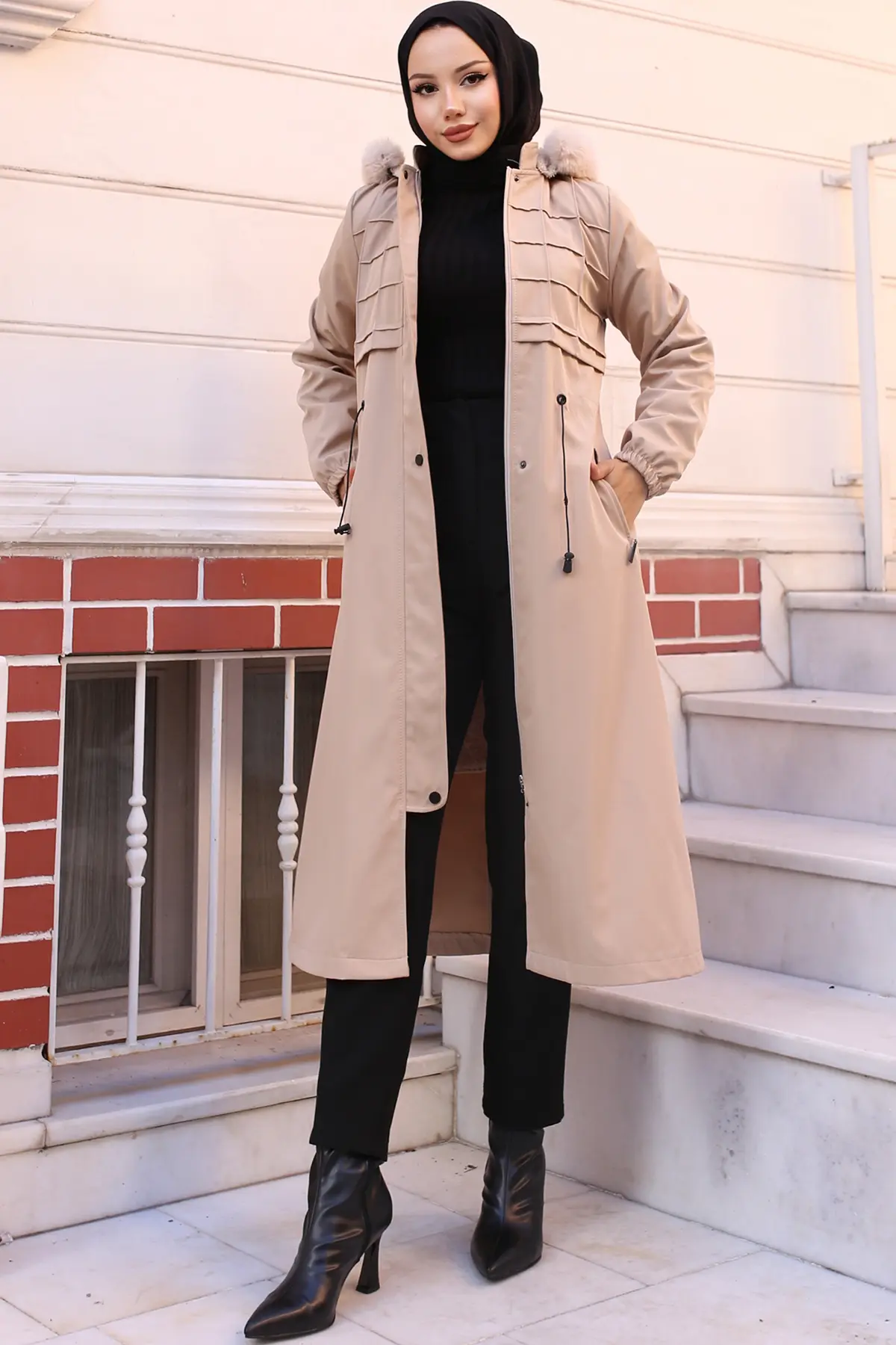 Bondite Coat With Plush Inside And Fur Collar