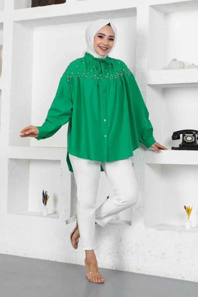 Green Bead Detailed Hijab Shirt