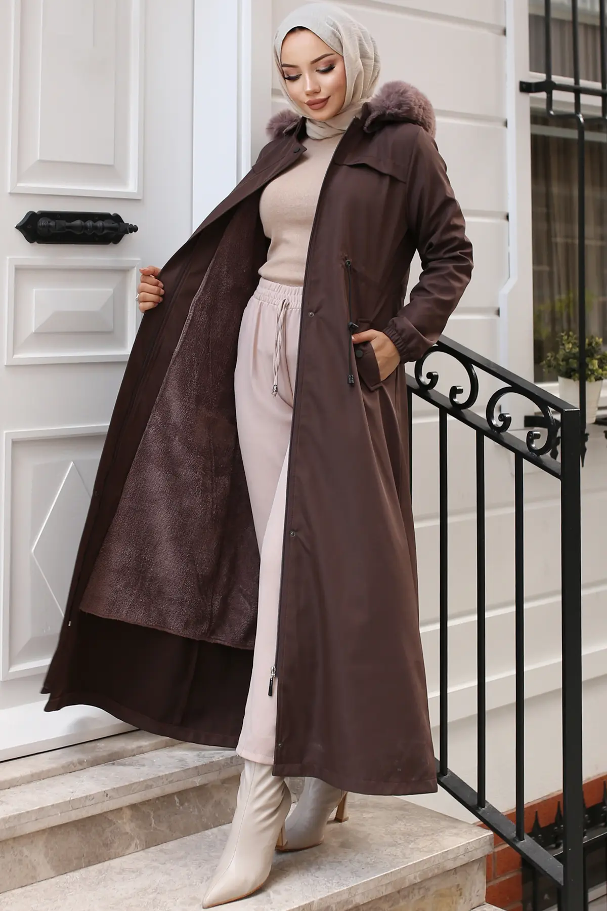 Long Bondite Coat With Plush Inside And Fur Collar