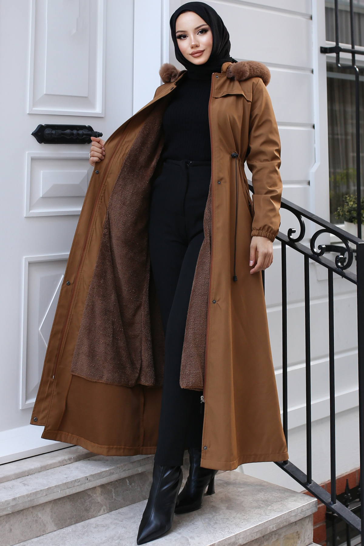 Long Bondite Coat with Plush Inside and Fur Collar