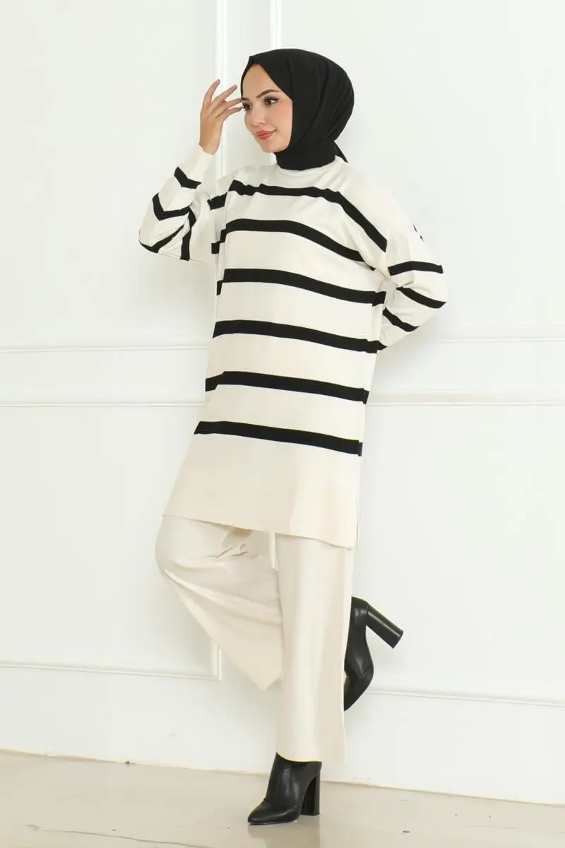 Striped Knitwear Hijab Suit