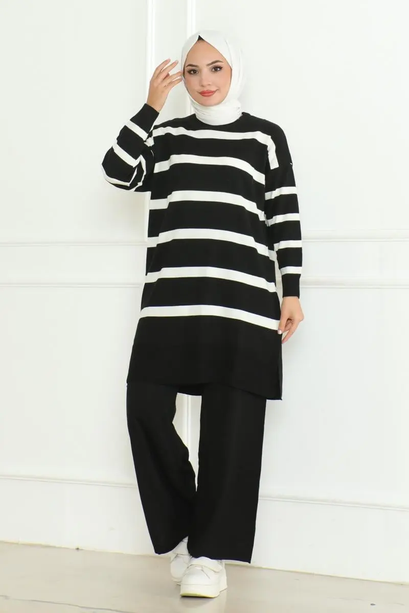 Striped Knitwear Hijab Suit